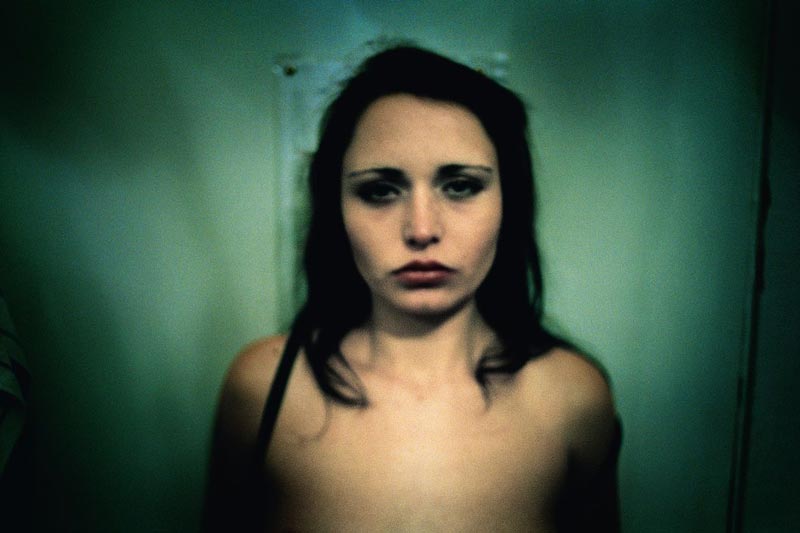 Проститутка, Нижний Новгород, 2002 год, фото: Antoine D'Agata